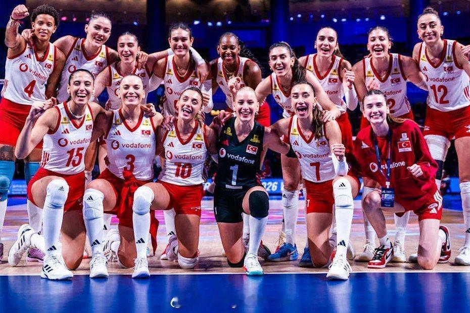 🇹🇷 土耳其女排欧锦赛本周开赛，小组赛时间:北京时间。⚔️ 8月22日 00