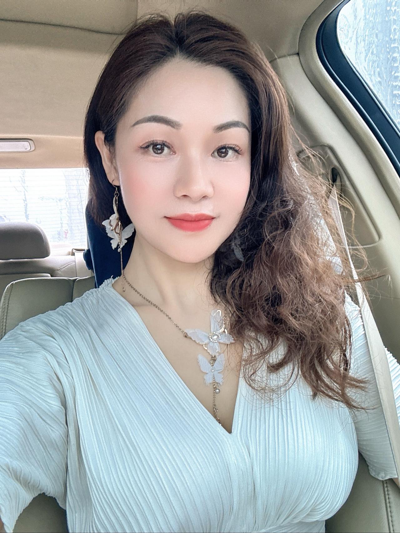 你若乐观，生活皆是美好；你若微笑，每天都是晴天；生活的美好，在于日常的欢喜，好状