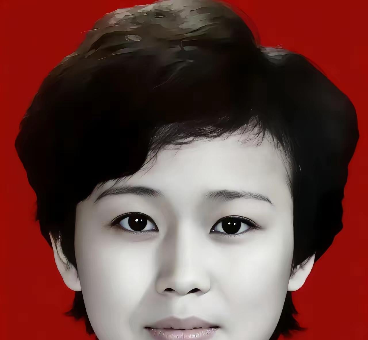 我将严格保留你提供的核心信息作为开篇，结合钟惠玲老山战役战地救护的真实史实，用重