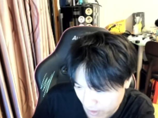 Sylar：只能说遇到这种问题，我推荐优先找律师。就跟借我钱的兄弟，两三年了电话