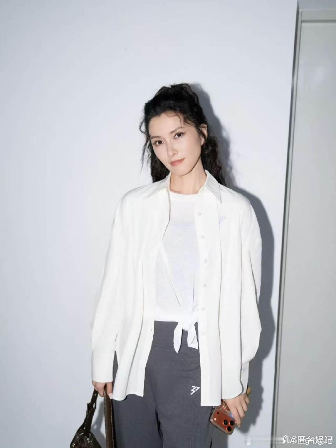 徐洁儿徐洁儿回应浪姐小考高音没唱上去乘风2026理解徐洁儿小考发挥失常，嗓音与设