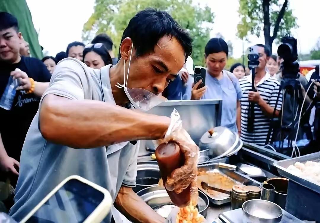 红得发紫，紫的发黑