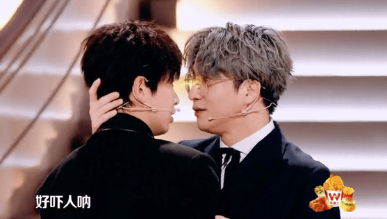 #火星发癫不像演的# 任何一个人没有看过这么有趣的火星，我都会伤心的好吧，他们每