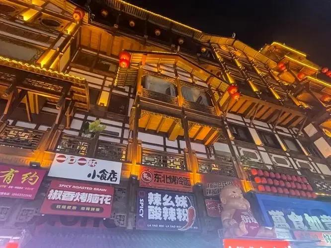 中国风景绝佳，有历史有厚度有特色让人留连忘返的十个城市
一:北京(首都)
二:西