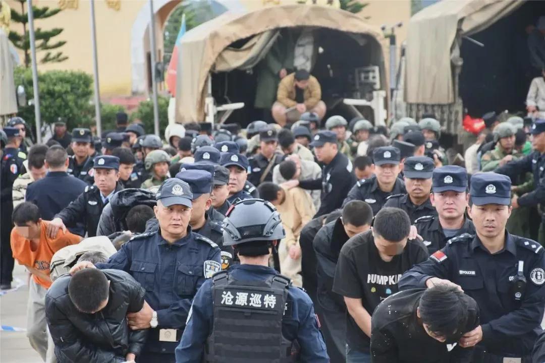 别轻信境外高薪诱惑，中缅泰合力清剿电诈，遣返七千多人。

很多普通人常会刷到境外