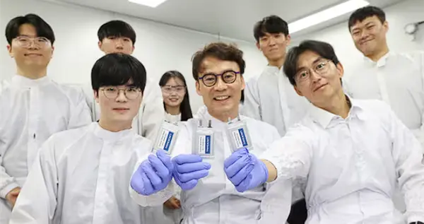 彻底解决“枝晶”问题 韩国研发新电池：充电12分钟续航804公里！