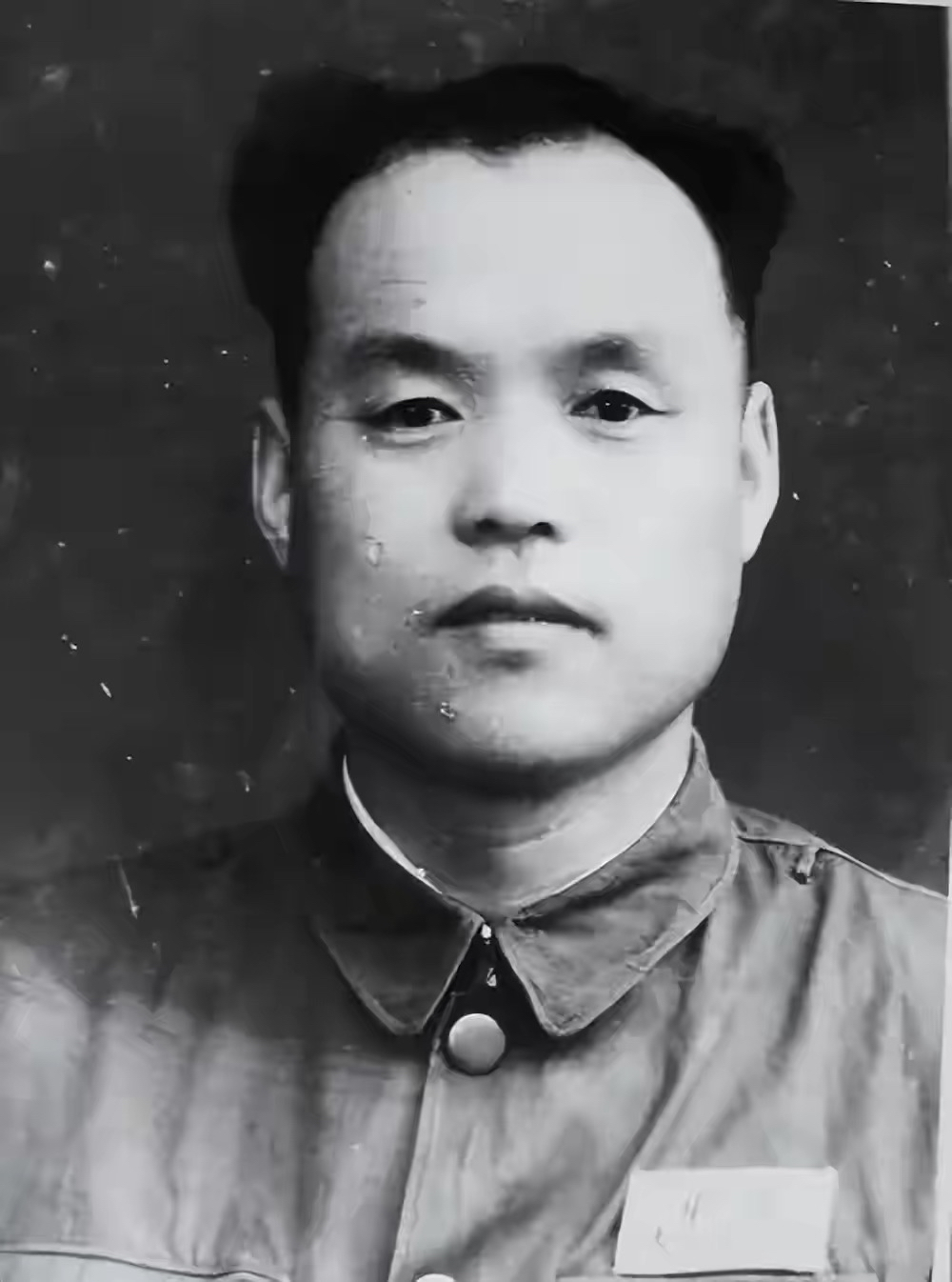 开国大典前夕，朱光从长春调往广州赴任，途经北京，专程到中南海向朱德辞行，进门才发