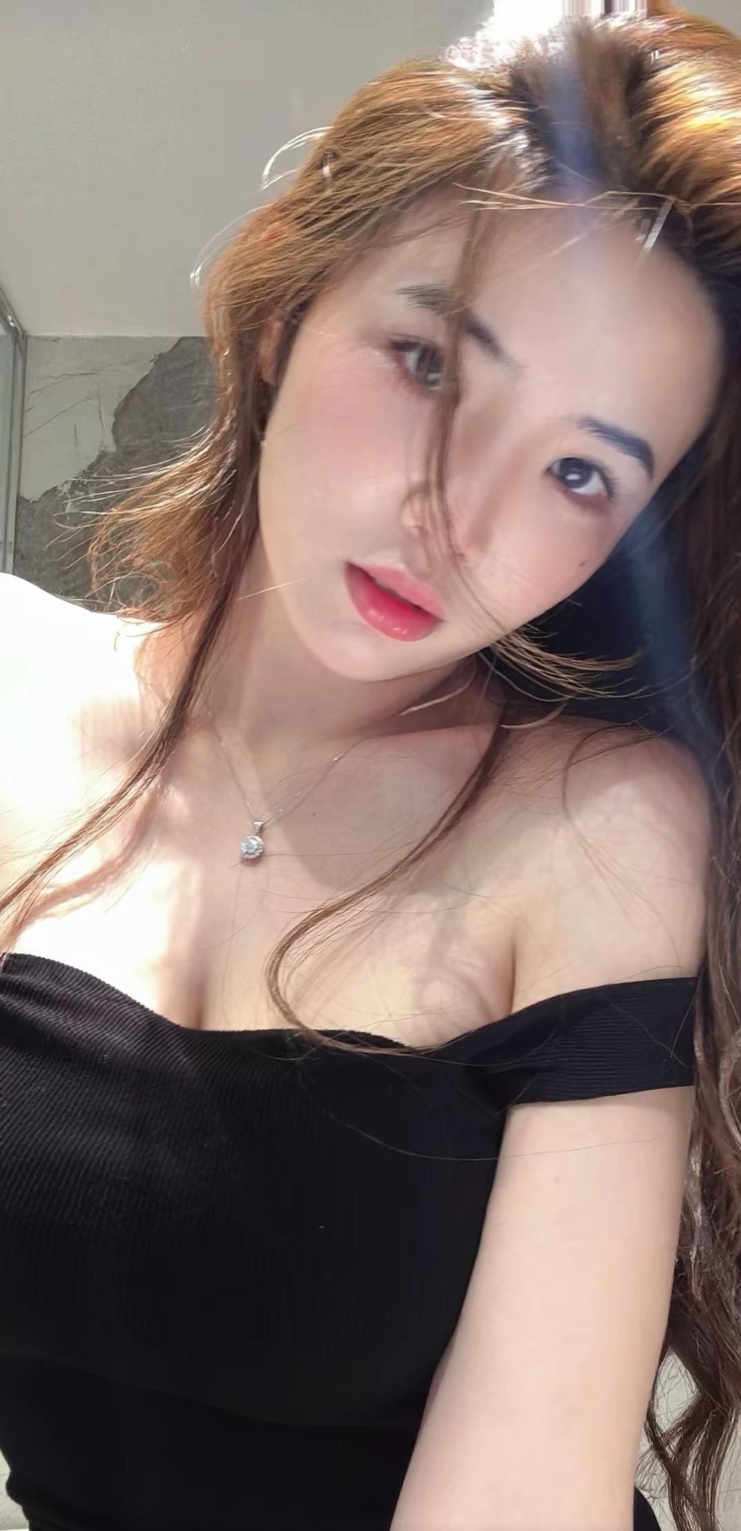 分享高气质魅力女人[kiss]