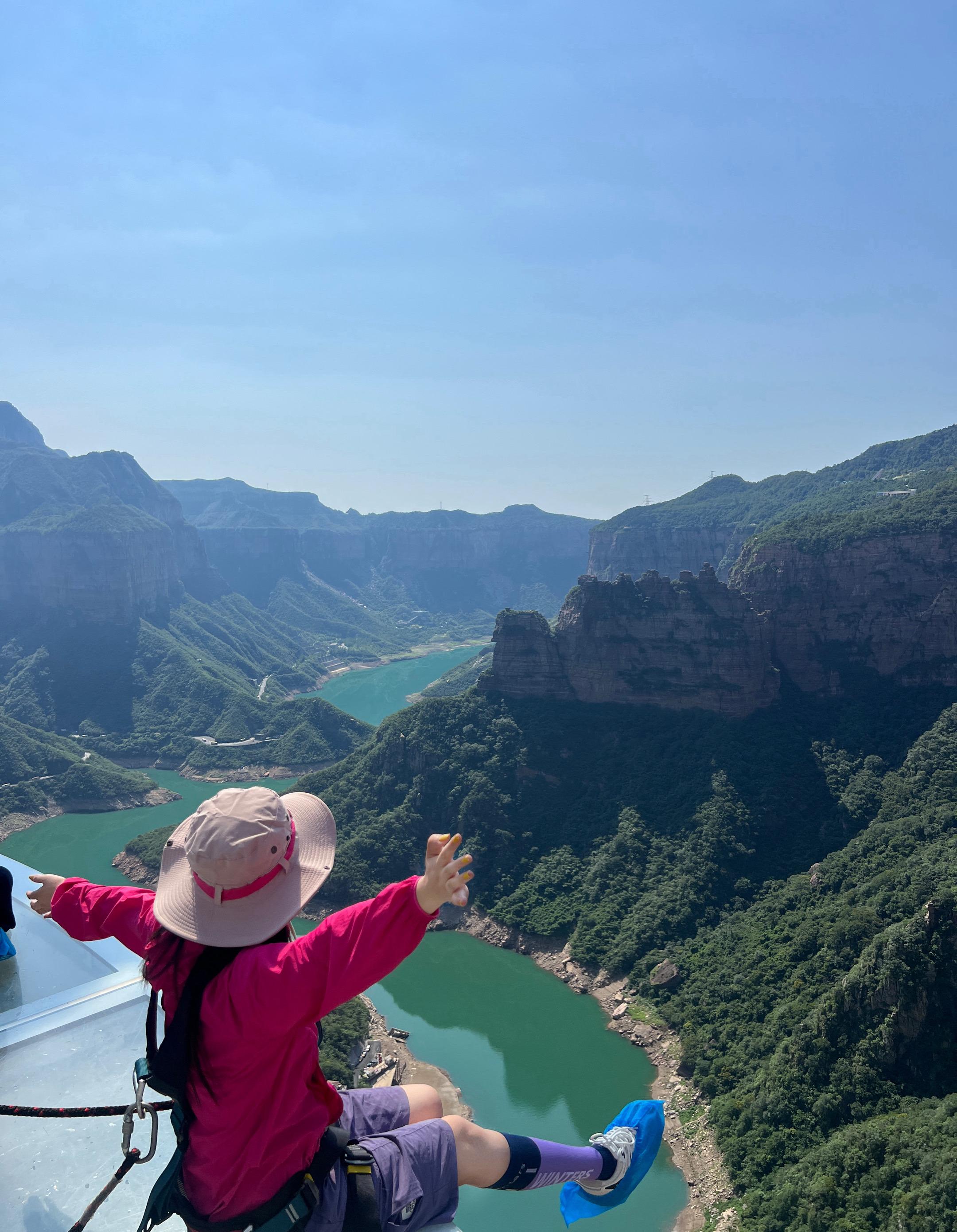 可是 山高路远 谁会一直陪在我身边