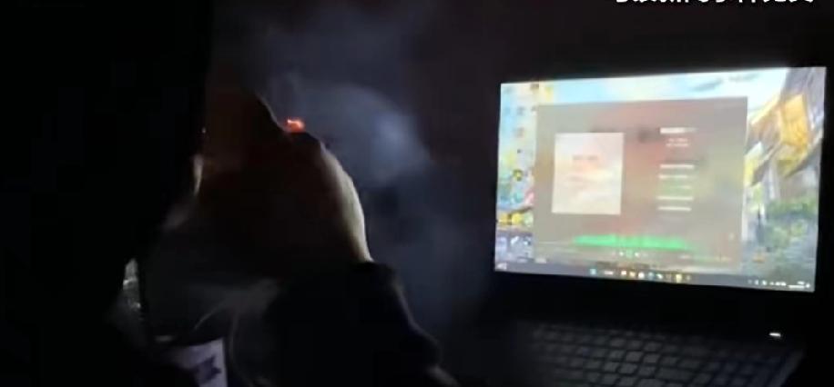 13岁女生确诊胃癌晚期，医生心痛到了愤怒，她吸了13年爸爸的二手烟，手术室打开腹