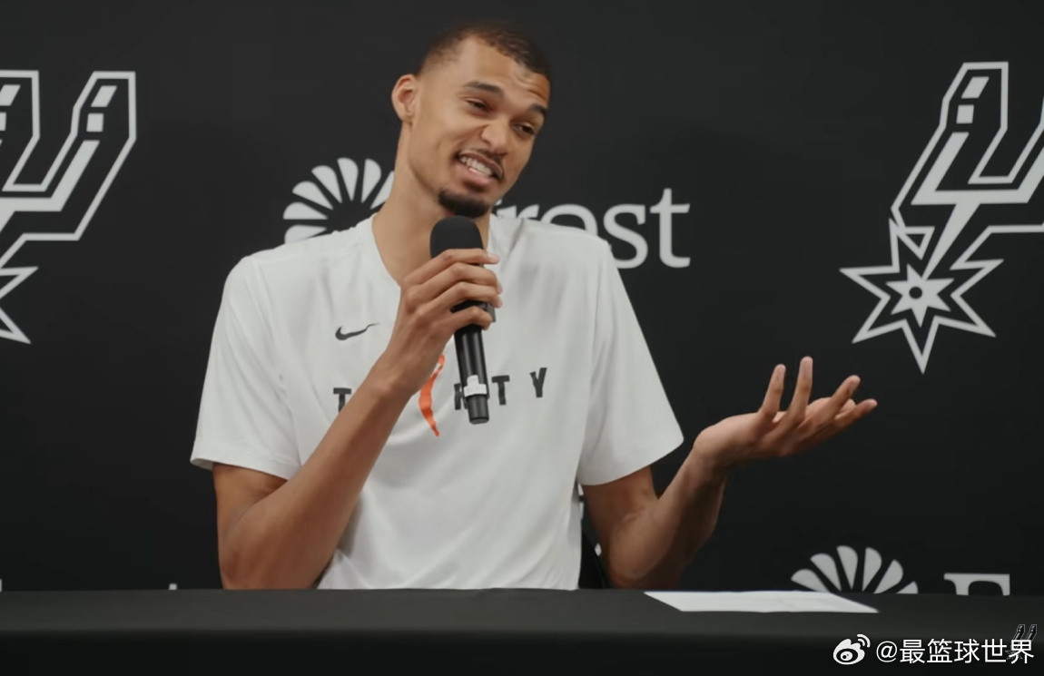 “如果一个家伙打了50场比赛，每场35分钟，那就是50乘以35。那是1,750，