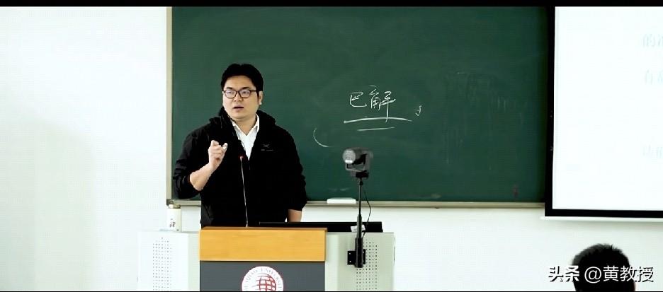 师恩应该传承
我的老师们对我很好，我同样想对我的学生很好。从教18个年头，我有很