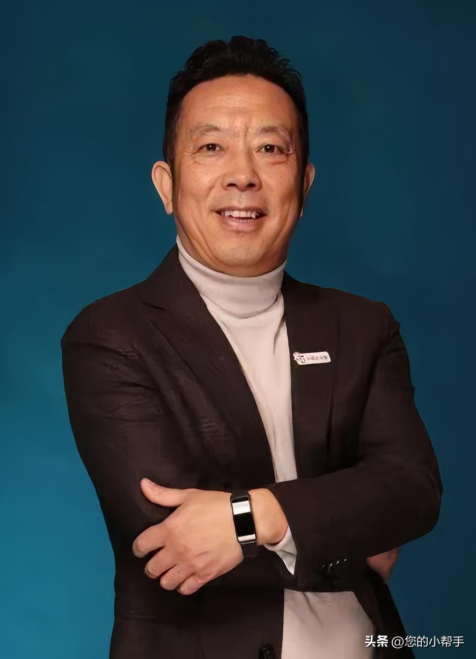 很多成功人士，其实都是一种侥幸成功。
站在时代风口上，猪都能起飞。
就西贝老板贾