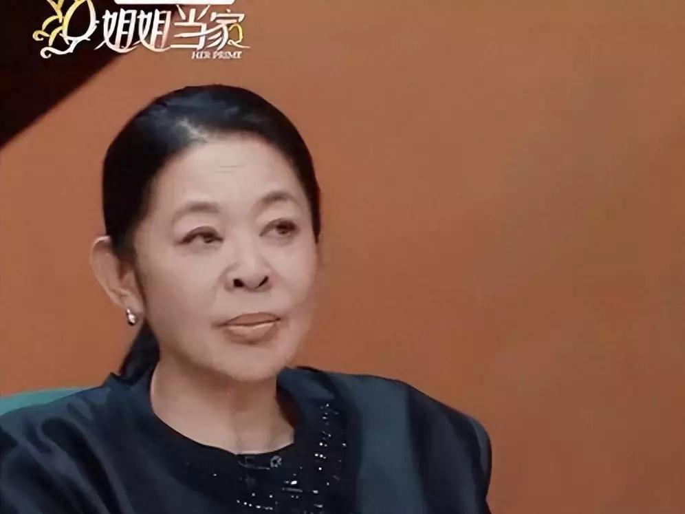 倪萍这张嘴不知得罪了多少人。《乘风2026》直播间真是栽大跟头了。4月4号深夜，