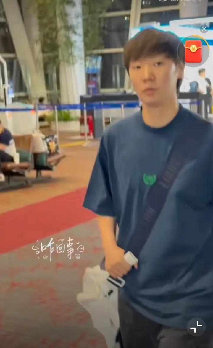 王曼昱已回到北京，
昨天山东鲁能俱乐部没有比赛，王曼昱已经悄悄低调返京。
乒超联