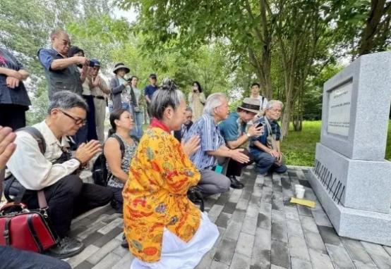 处处跟我们作对！我们当然也有办法让日本难受！
 
7月28日，《联合早报》注意到