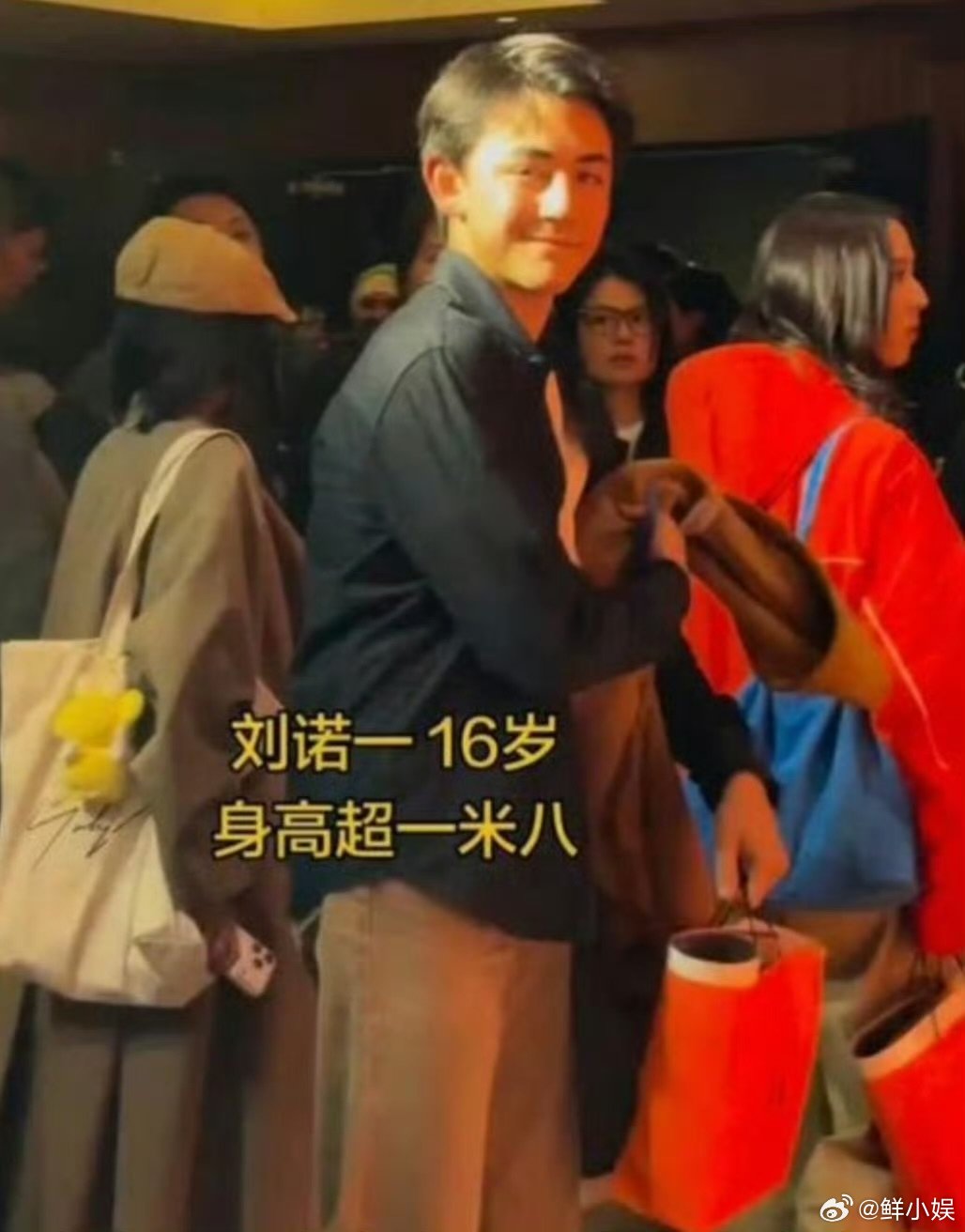 诺一又长高了这是又长高了吧，个子好高啊 