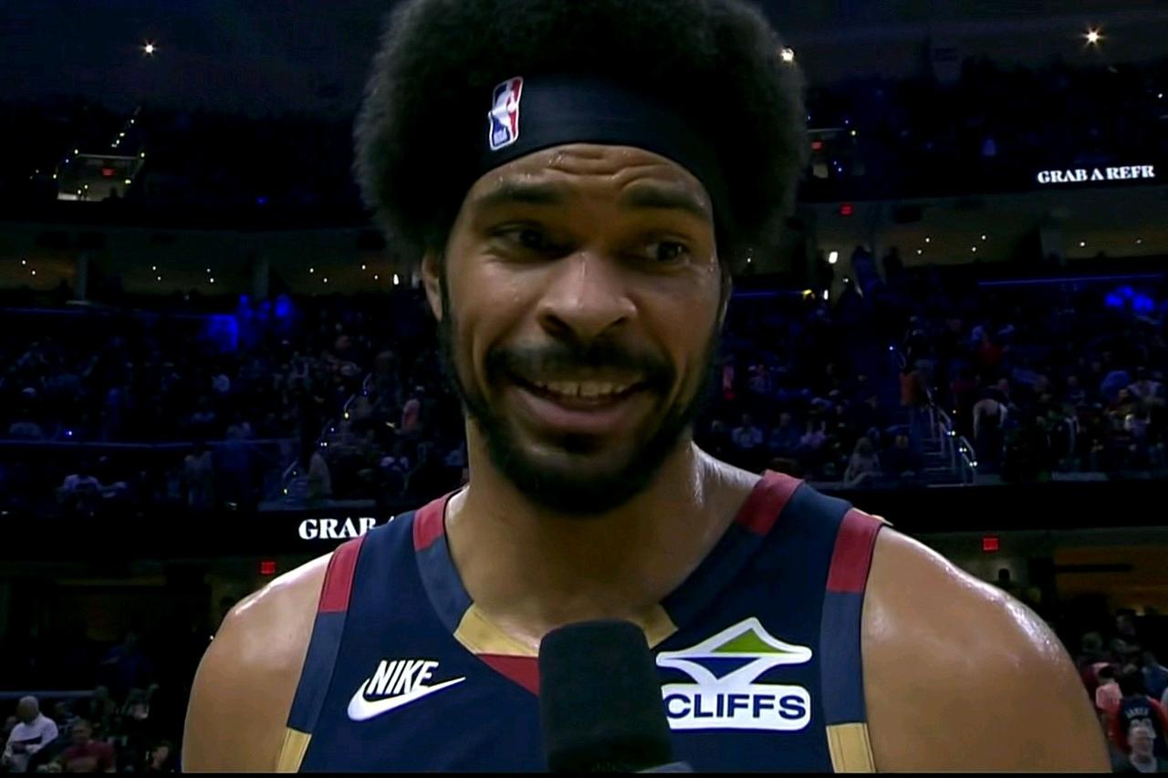 轰81分，最强骑士阵容要来了！

骑士半场轰81分血洗热火35分，半场结束阿伦被