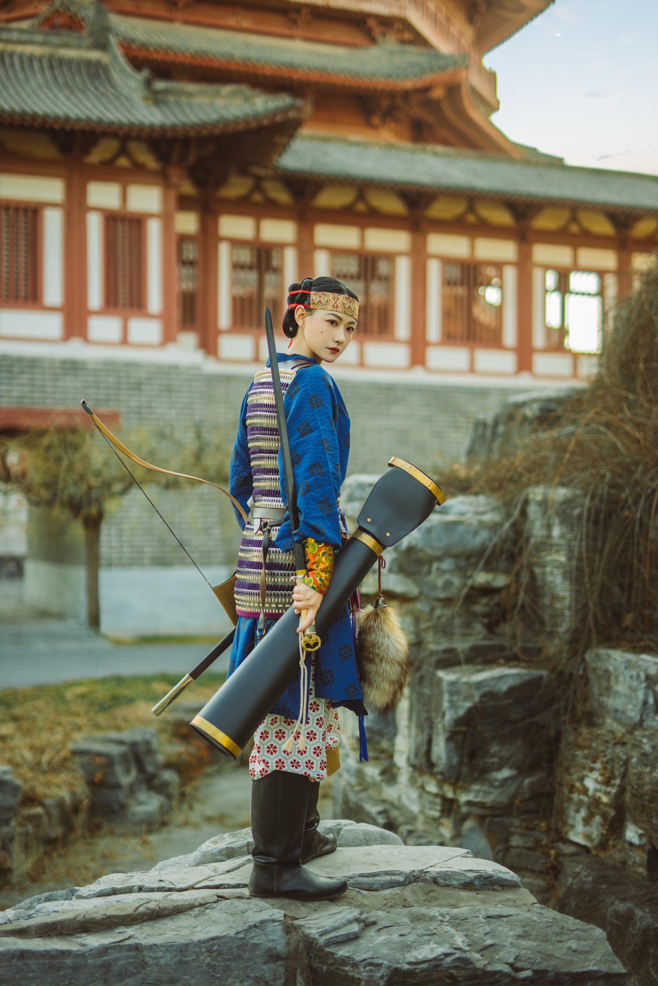 唐·两裆甲｜红妆仗剑展英姿。✨强盛的帝国，繁荣的经济，开放多元的文化...