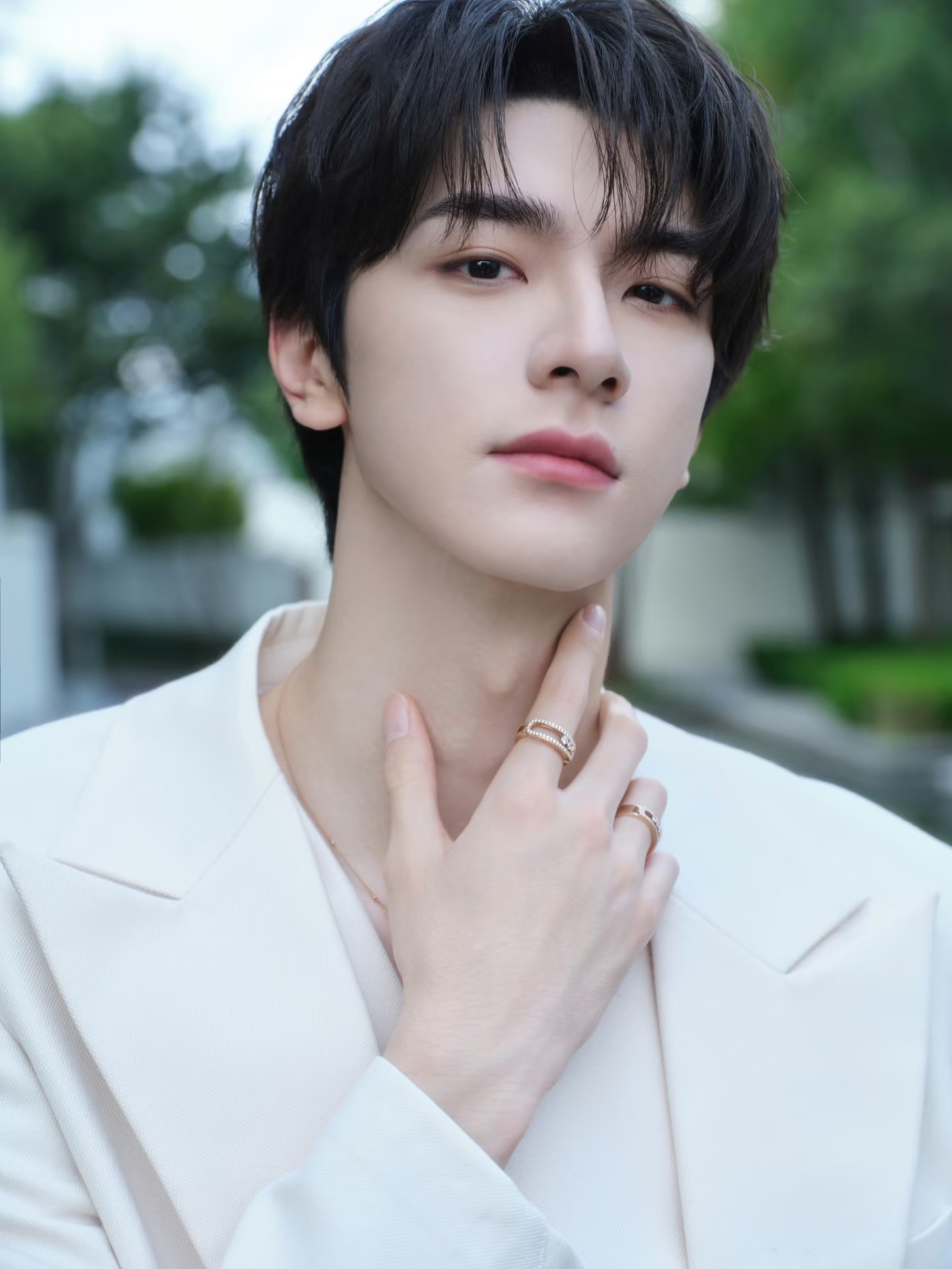 盘点最适合穿白西装的男明星：TOP9 徐振轩TOP8 毕雯珺TOP7 邓为TOP
