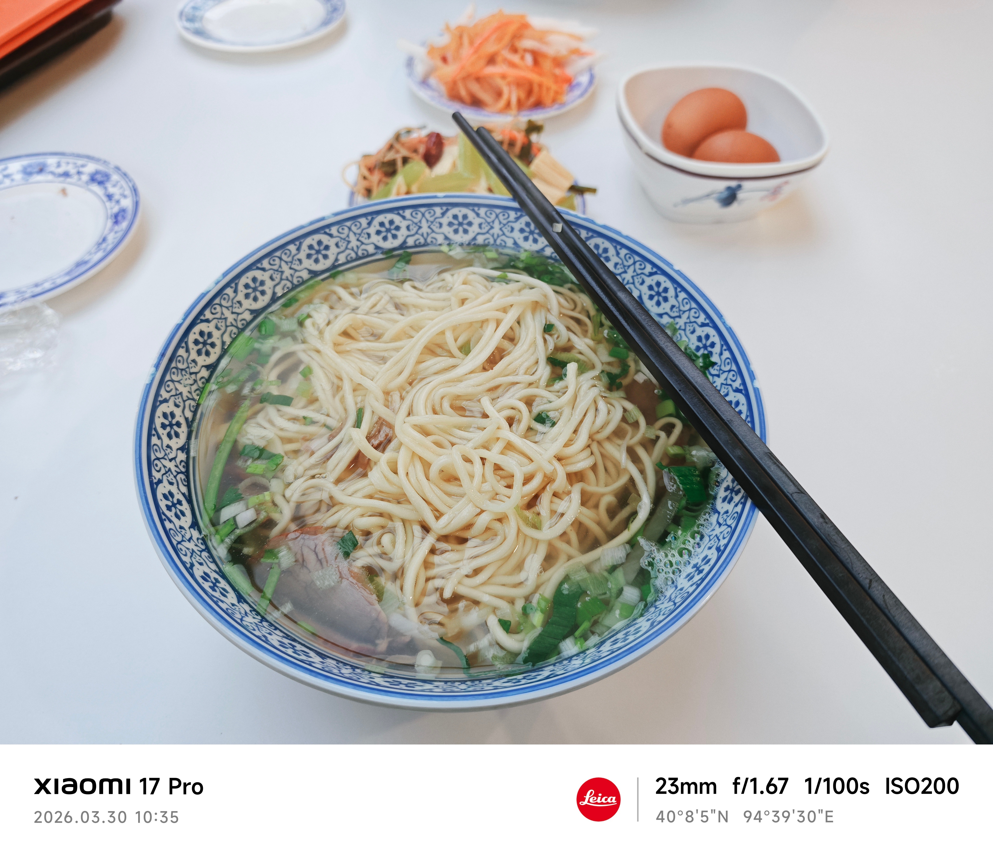 一到敦煌就发烧了，赶紧来一碗牛肉面缓解一下病痛！ 敦煌