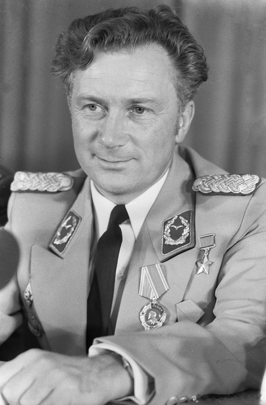 1978年8月进入太空的东德宇航员Sigmund Werner Paul Jäh