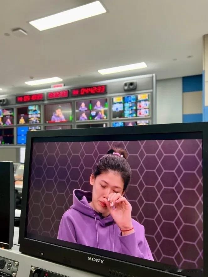 李盈莹做客《排坛话事人》专题节目明天晚上播出
调好闹钟，🌟2024.01.02