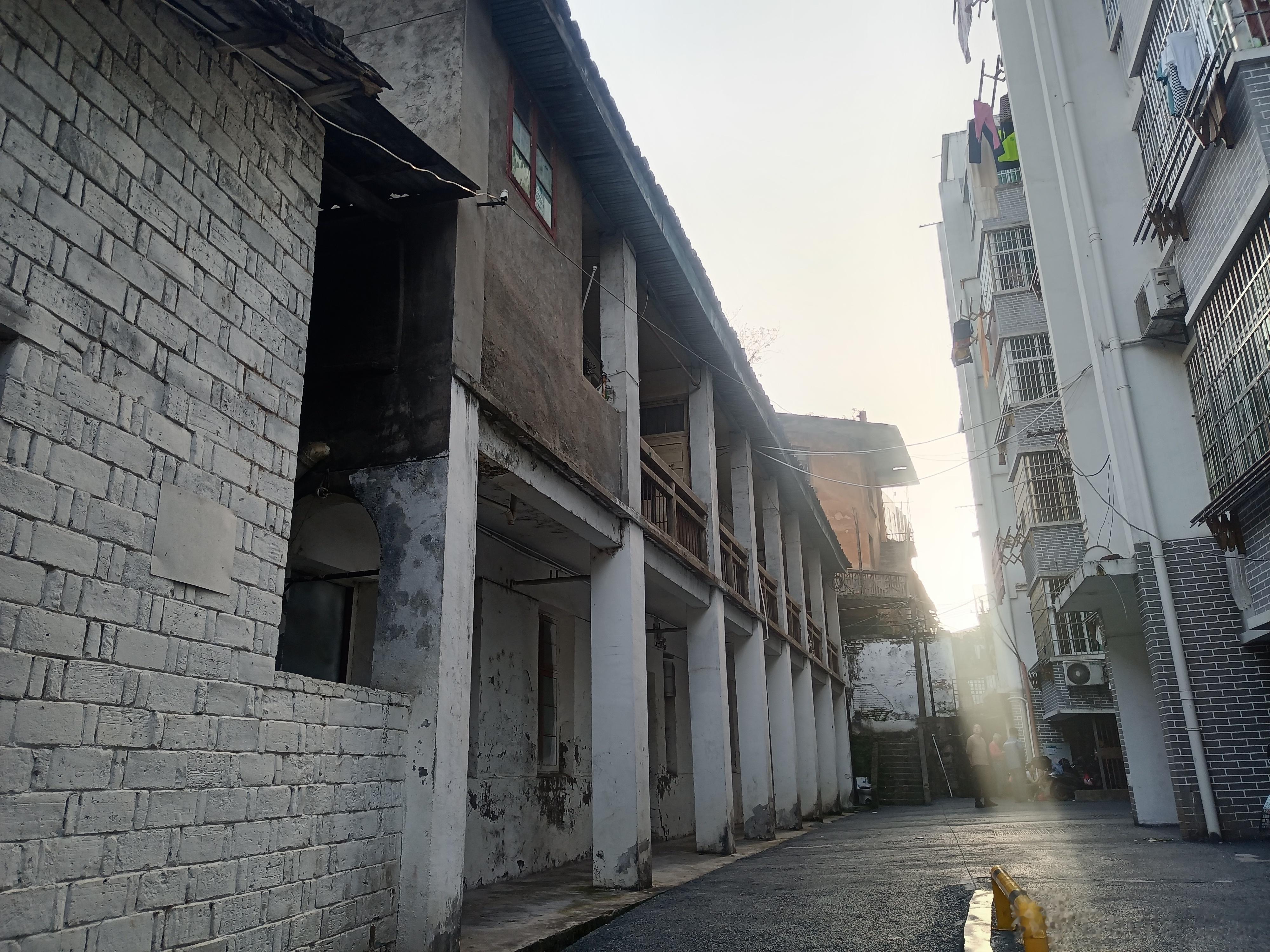 抚州州学岭历史街区，城墙内四片规模较小的旧街巷遗存之一，在之前提到的文庙旧址旁巷