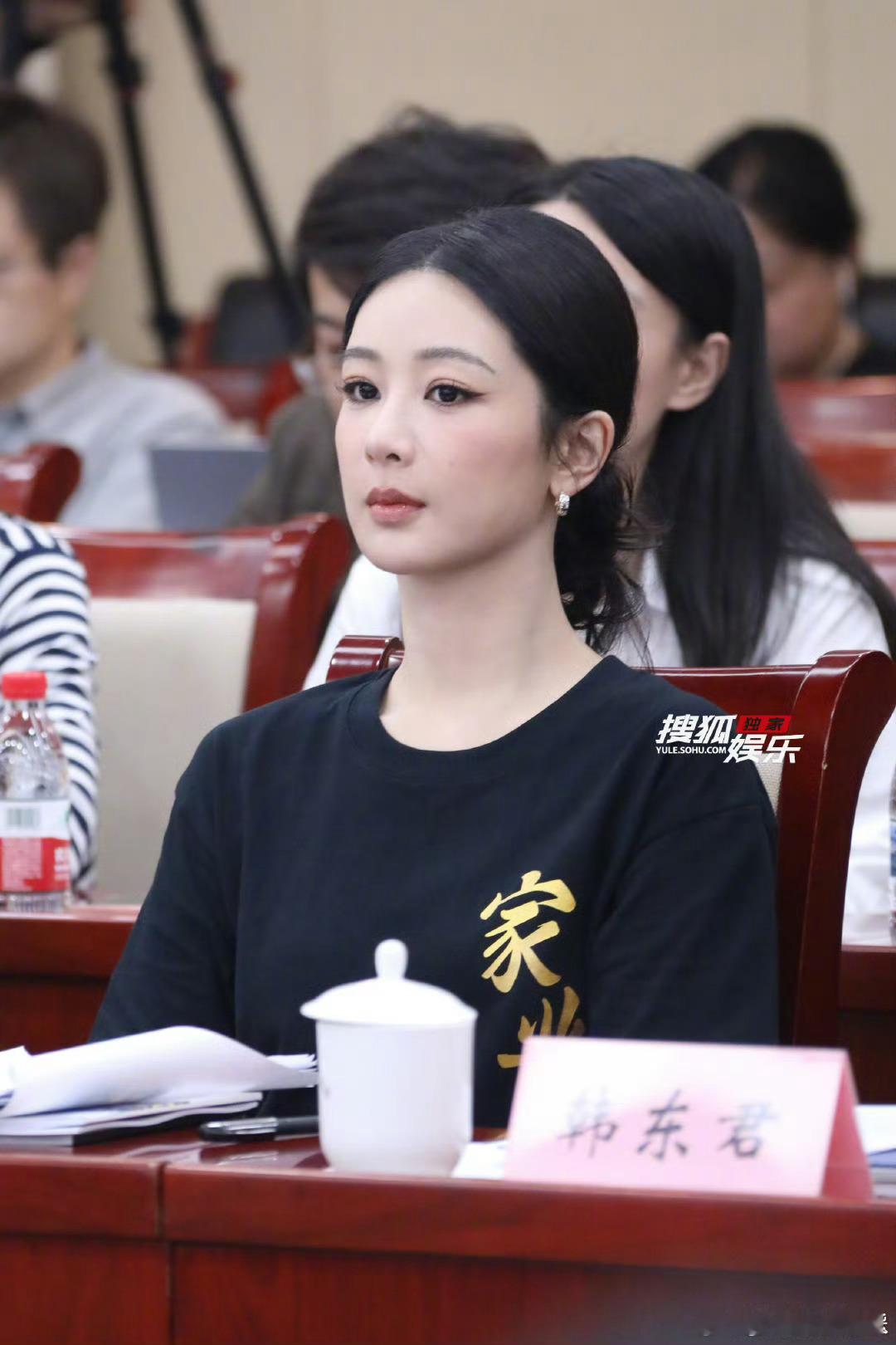 电视剧女心理师 你走过的路，会成为回忆里的风景；你所有经历，会成为你的财富；你曾