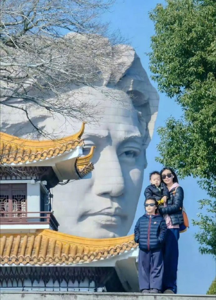 这个角度可以入选年度最佳了！ 