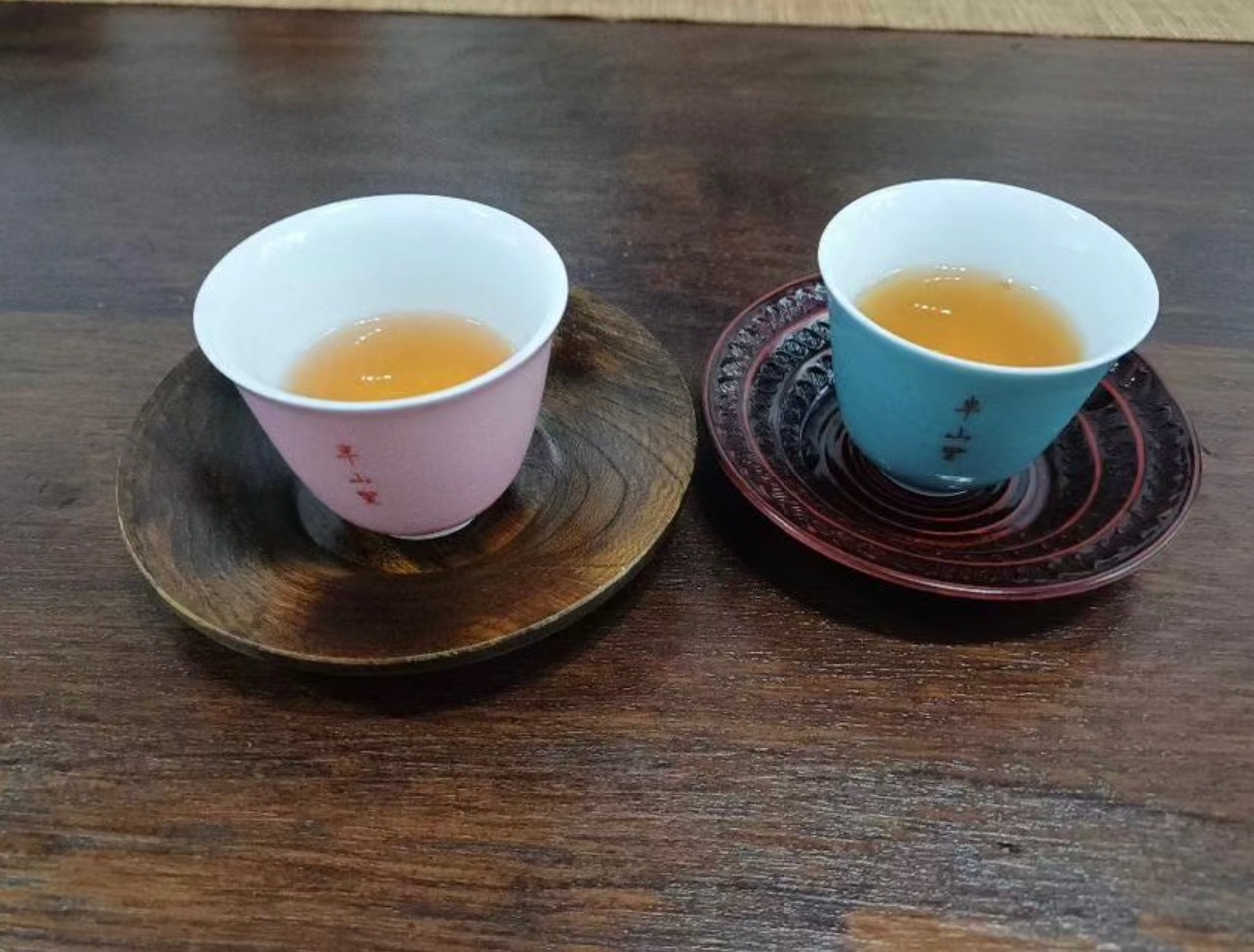 茶道  坐下来，喝一杯茶，让生活慢下来。 
