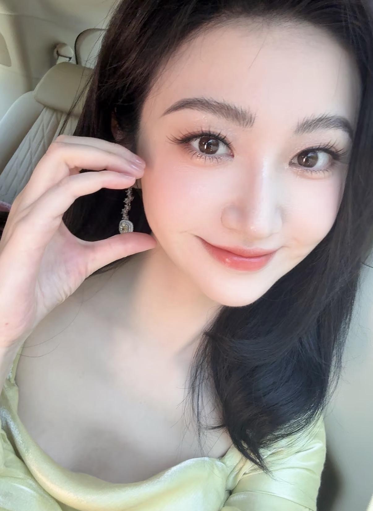 到底什么瓜啊
现在各大平台都在讨论
还有纹身到底什么样呢