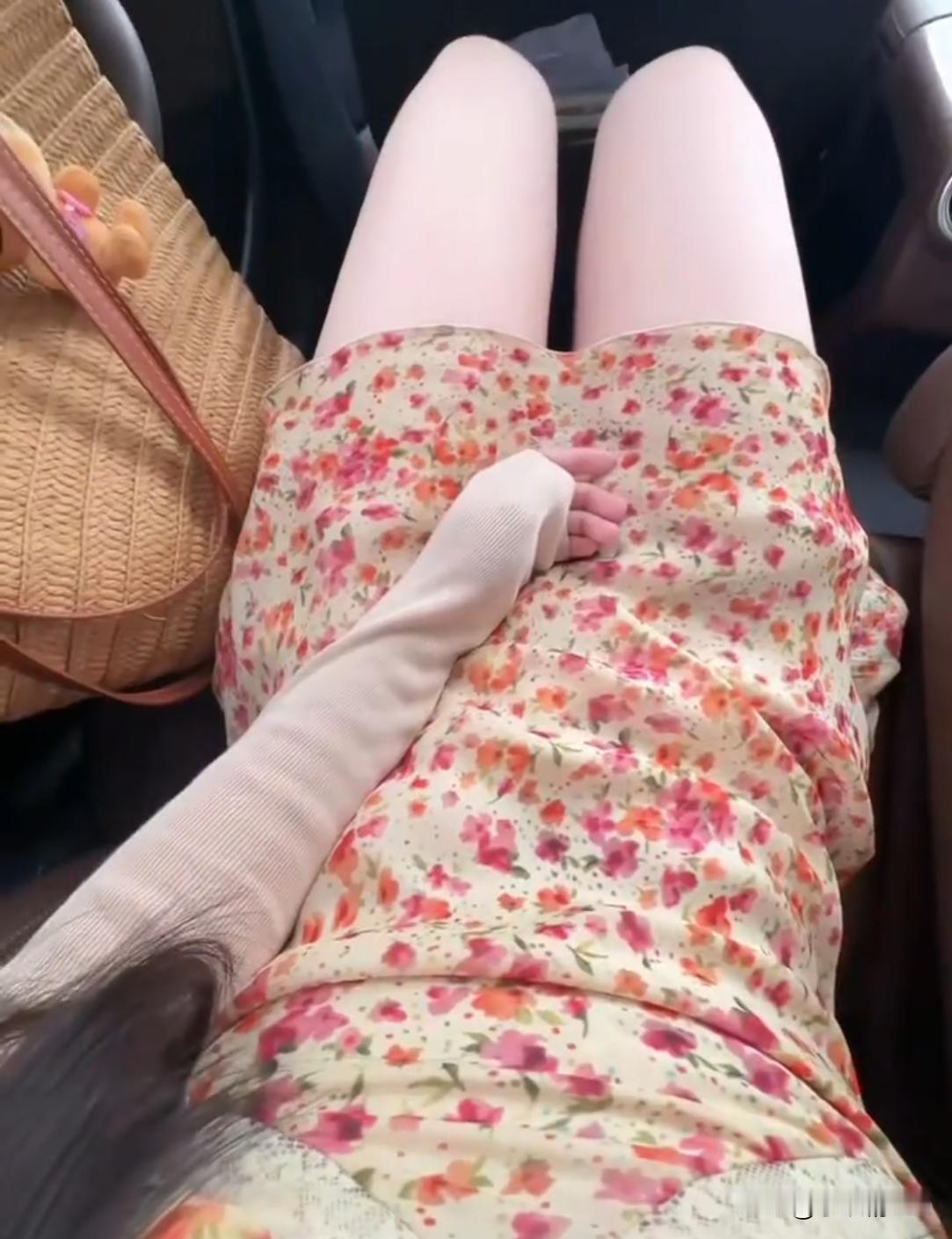 又到了穿碎花裙的季节了