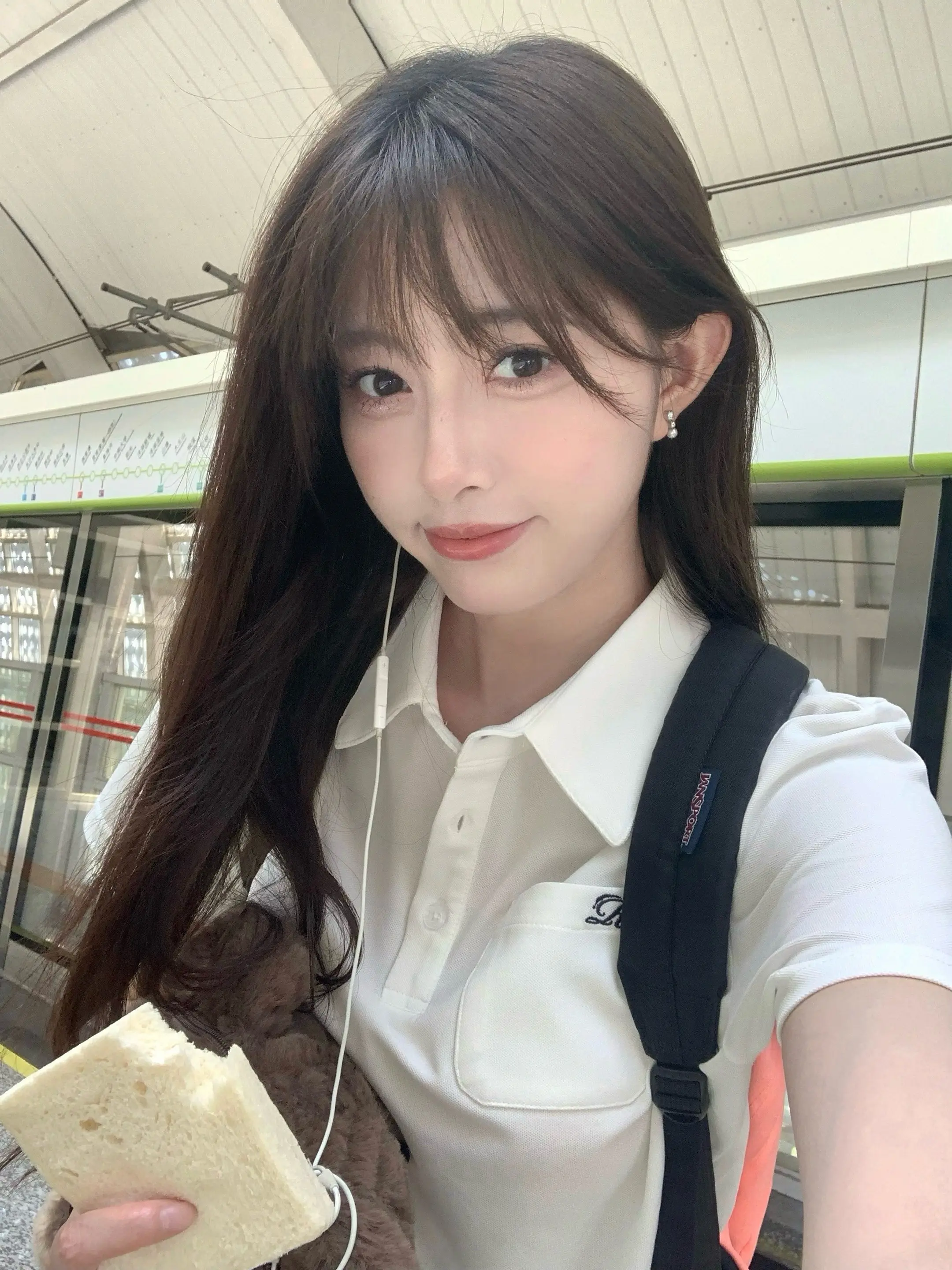 我穷极一生都在寻找一位能陪我玩lol csgo 洲 以及各种Steam...