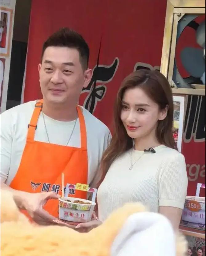 杨颖近期的表现让粉丝心疼了，看了事情的来龙去脉后，感觉变化太大，但是让人心疼还不