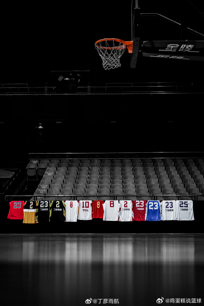 前山东男篮、中国男篮球员丁彦雨航正式宣布退役。丁彦雨航曾经两次拿到CBA常规赛M