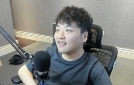 翔哥：如果能让我打职业我能直接阉割！如果能让我打TI决赛，我能一辈子不使用！[d