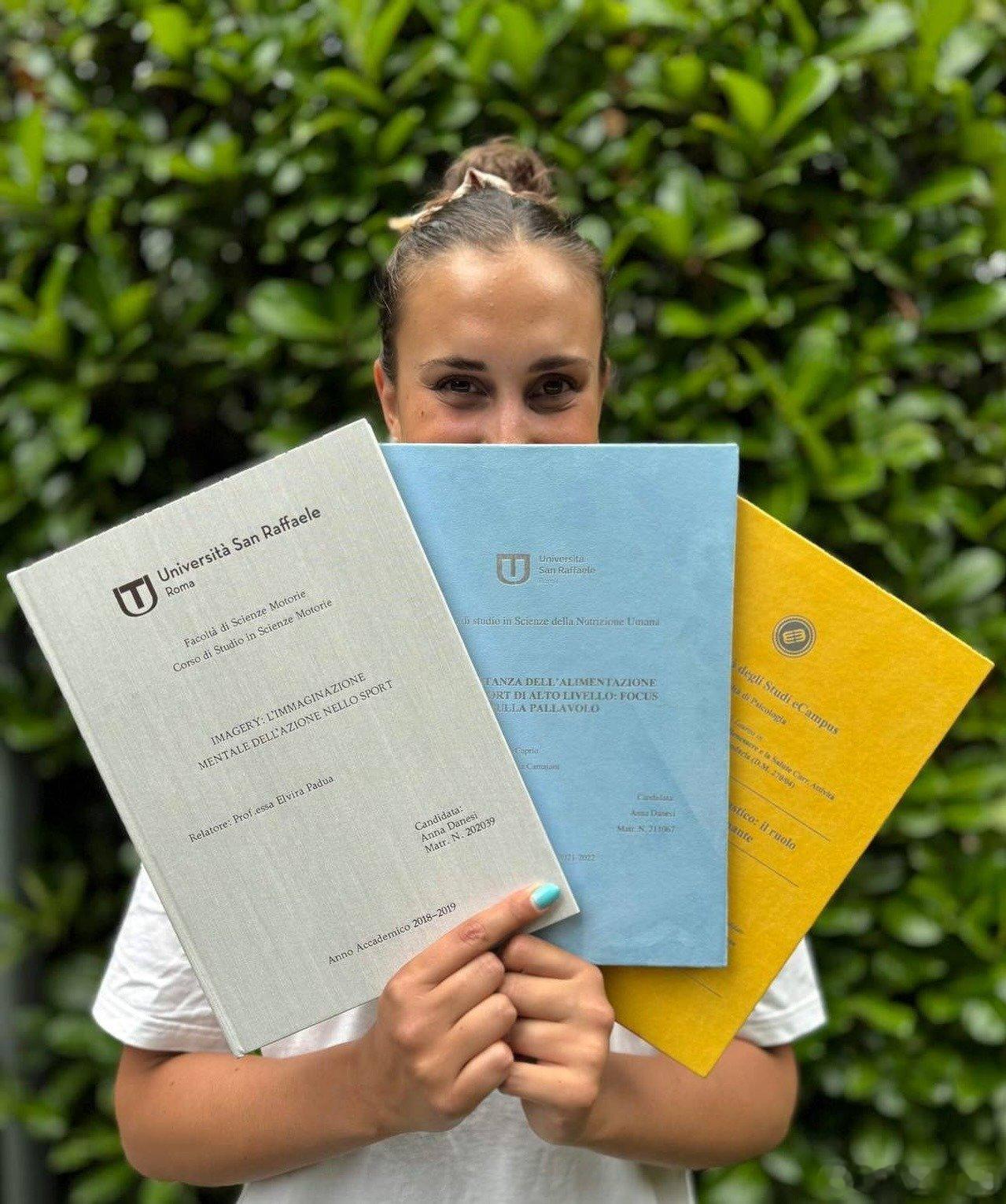 中国排球联盟[超话]  🇮🇹 Anna Danesi 宣布她获得了她的第三个