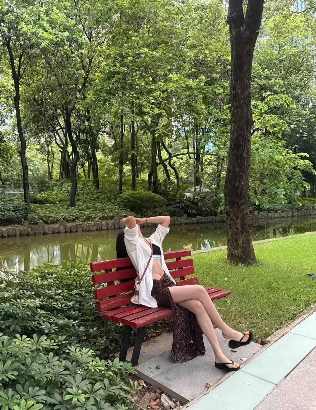 广州CBD绿野仙踪🌿花城汇拍照封神地
📍广州 花城汇
广州CBD绿野仙踪🌿