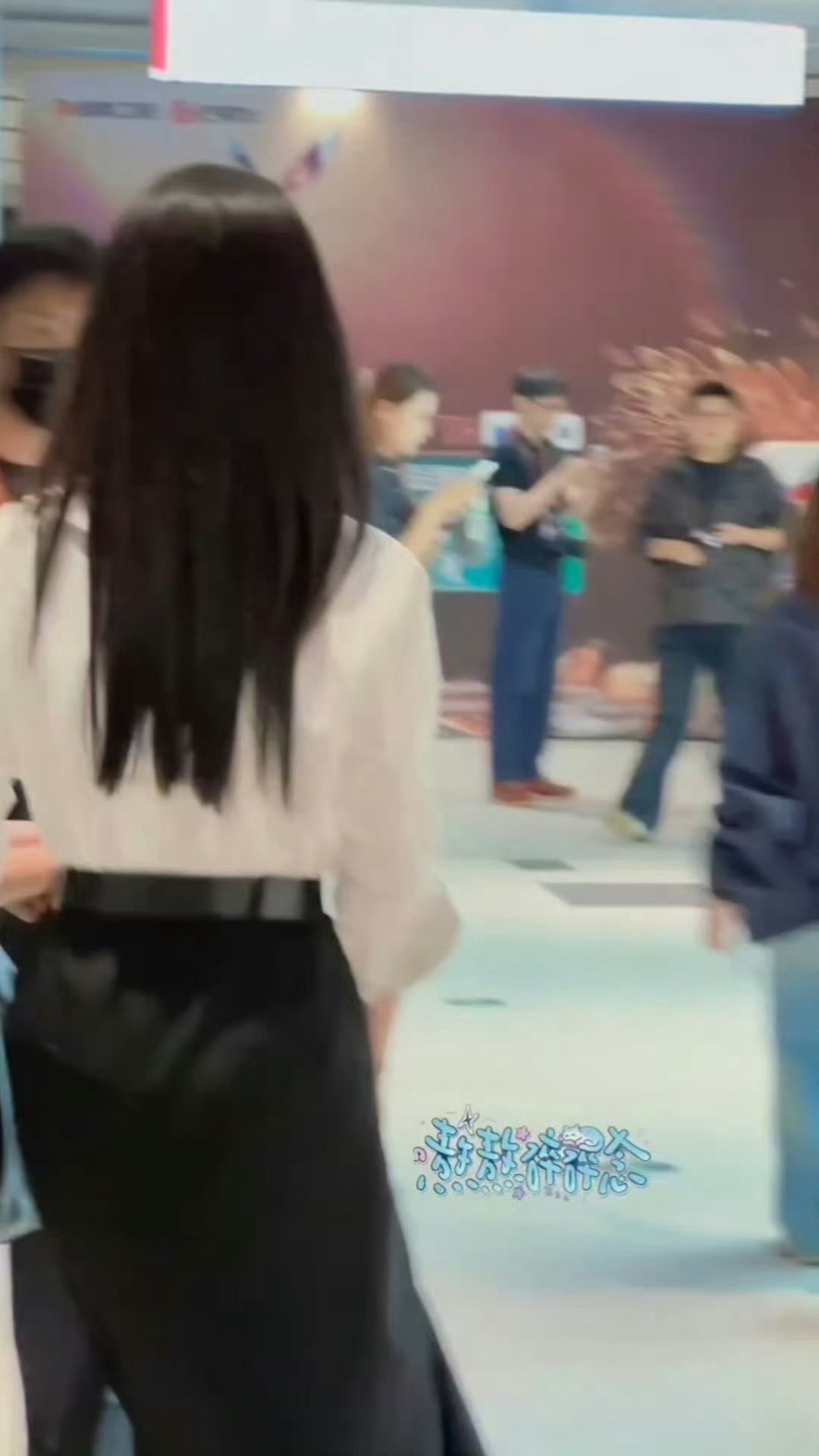 杨紫金鹰节进场，气场全开好嘛 ​​​