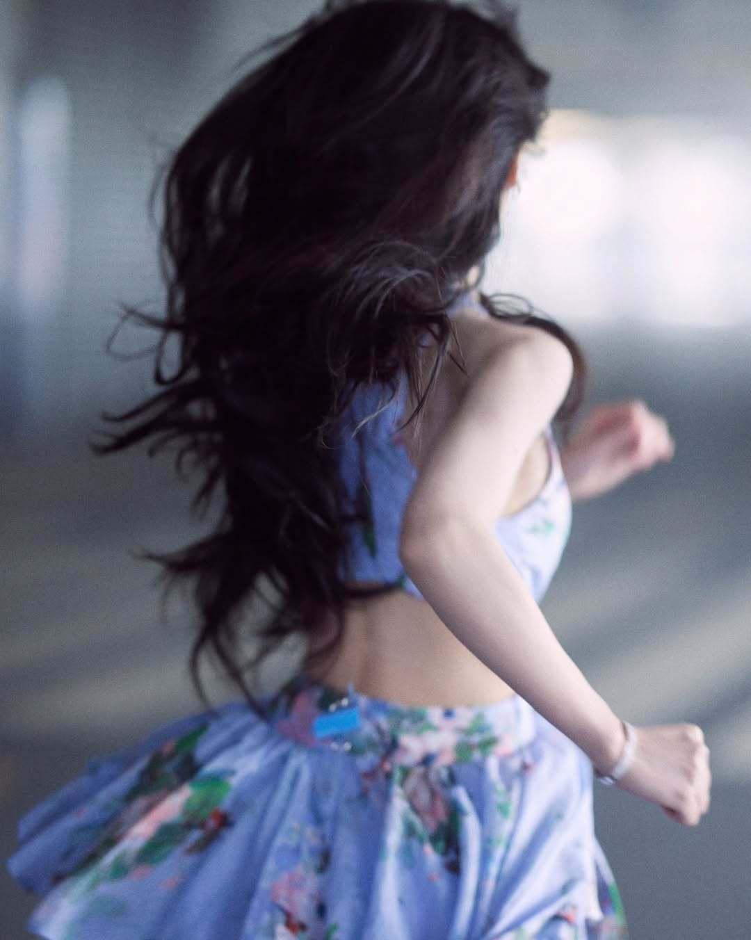 田曦薇 
