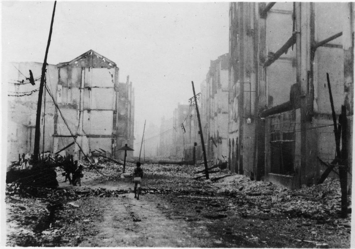 你连踩死一只蚂蚁都会犹豫，日军却把鲜活的中国人当牲畜般糟蹋？卢麒元的灵魂拷问，戳