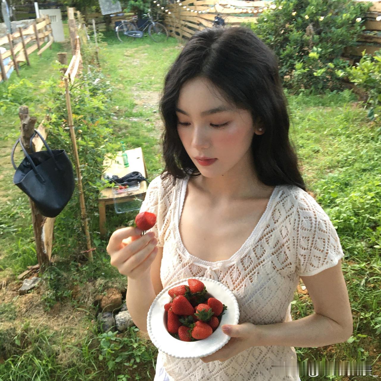 吴浔知夏分享图片