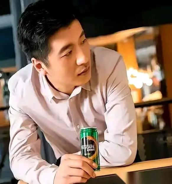 张雪峰真的“复活了”？

有人发现张雪峰“又回来了！”

最近有人发现一个名为“