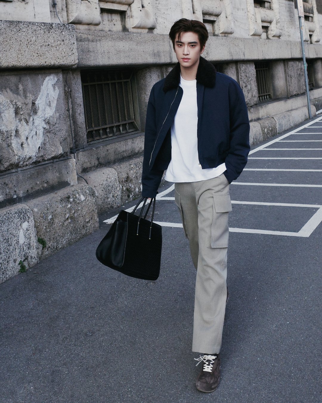 米兰时装周 不仅仅是长得帅，身材管理还这么能打，张康乐真的绝了张康乐身材和颜值一