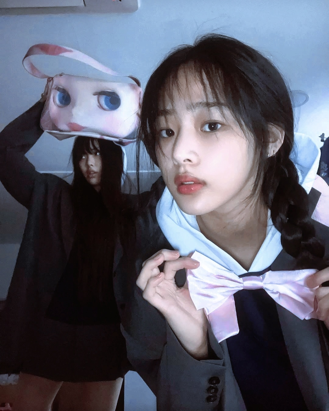 MINJI & HYEIN 🎀 