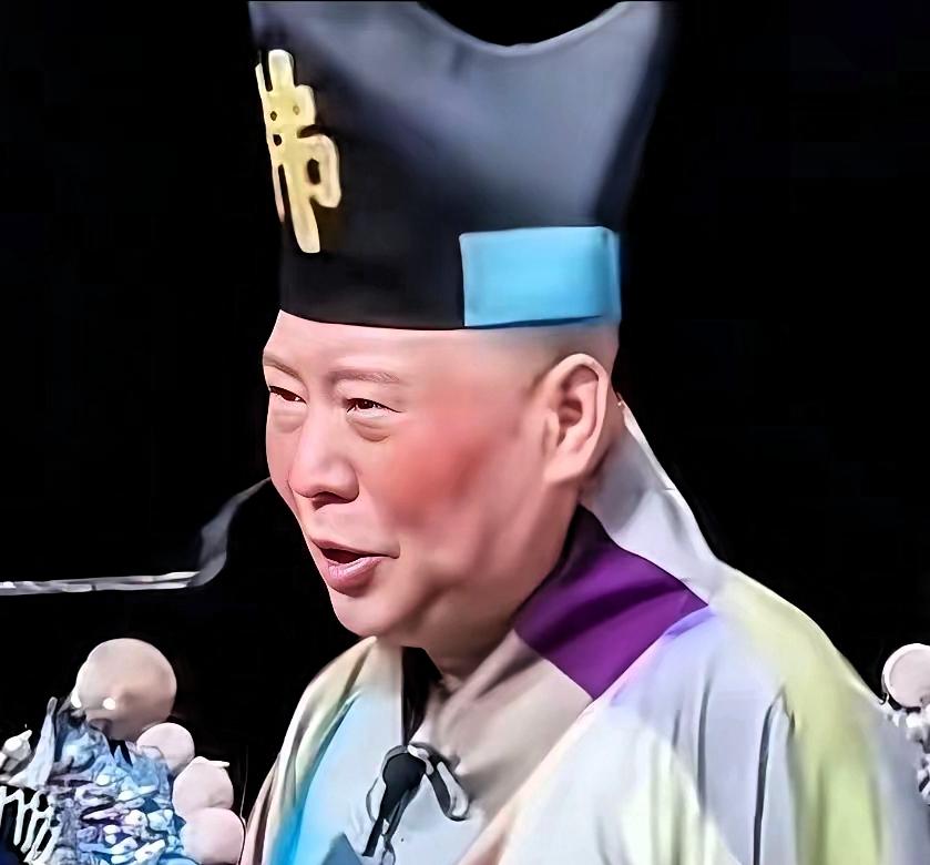 老江湖草根演员，半世英明，却被人牵着鼻子游了一圈，一点主建没有！楞是稀里糊涂被骂