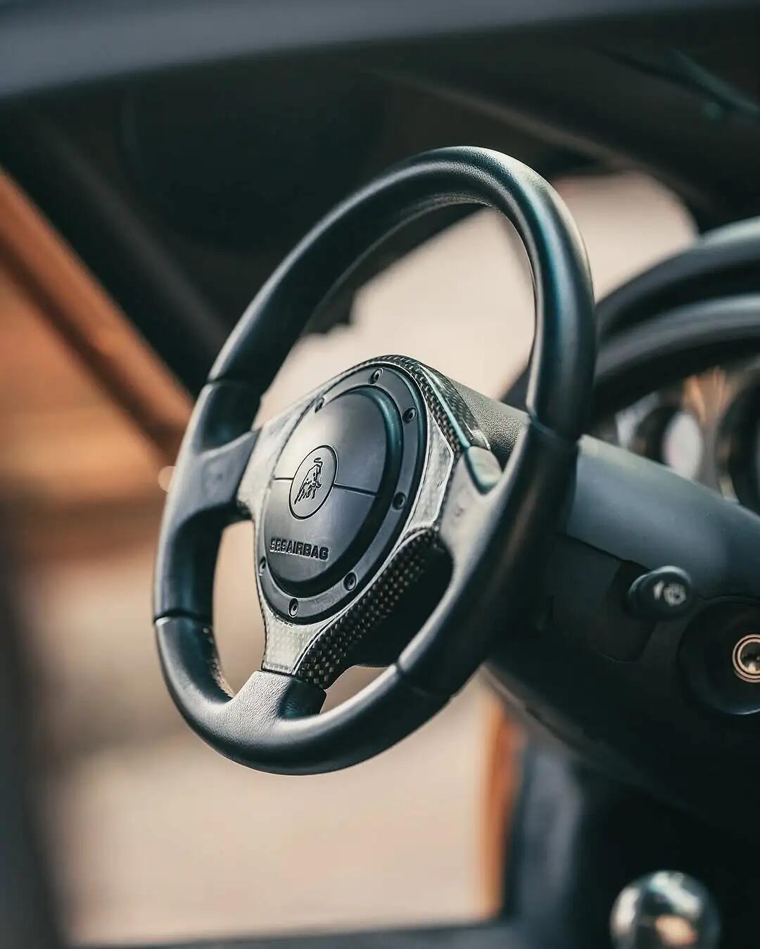 【奥迪时代的谢幕礼—兰博基尼diablo vt】不是复古，是进化的兰博基尼Dia