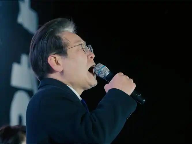 李在明开始妥协了！9月21日，这位韩国新总统终于认清一个残酷现实：如果再不“弃车