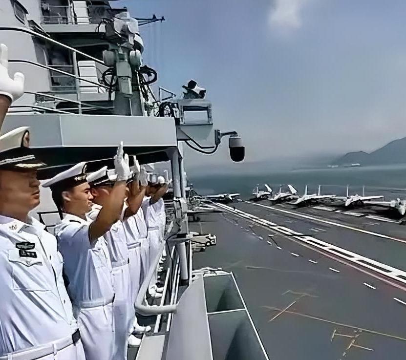 朝鲜真的负担得起航母吗？你知道山东舰一天的油费能买几套三四线城市的房子吗？一艘航